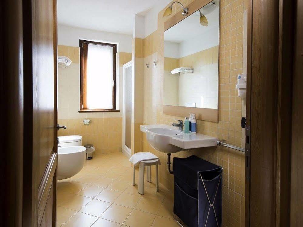 Residence Corte Camaldoli ガルダ エクステリア 写真